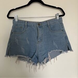 Denim Frayed Hem Women's Shorts - Light Blue